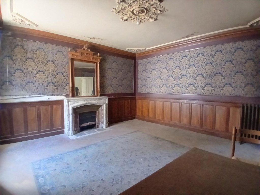 MAISON A VENDRE - ROZIER EN DONZY - 156.06 m2 - 55 000 &euro;