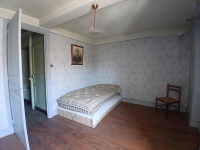 MAISON A VENDRE - ROZIER EN DONZY - 156.06 m2 - 55 000 &euro;