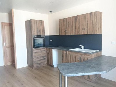 STUDIO A LOUER - FEURS - 36 m2 - 435 € charges comprises par mois