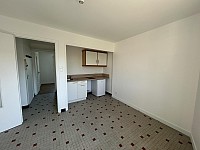 STUDIO A LOUER - MONTBRISON - 28.83 m2 - 420 € charges comprises par mois