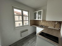 STUDIO A LOUER - MONTBRISON - 21.52 m2 - 313 &euro; charges comprises par mois