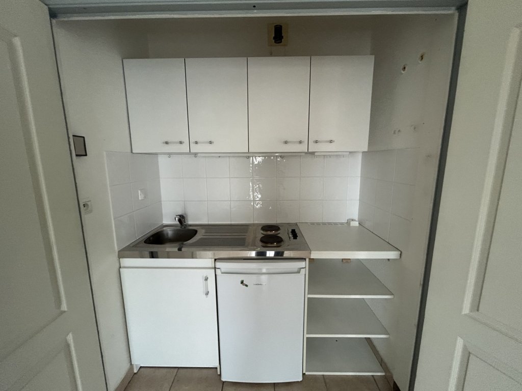 STUDIO A LOUER - SAVIGNEUX - 29.84 m2 - 380 &euro; charges comprises par mois