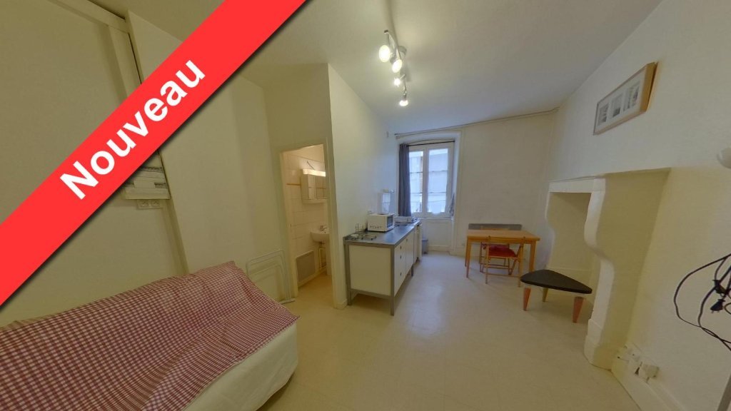 STUDIO A VENDRE - MONTBRISON - 22.16 m2 - 48 000 &euro;