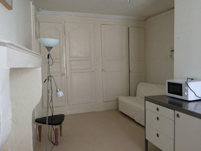 STUDIO A VENDRE - MONTBRISON - 22.16 m2 - 48 000 €