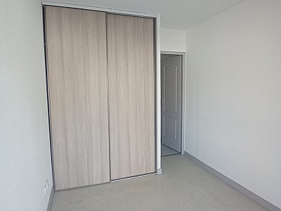 APPARTEMENT T1 A LOUER - BOEN SUR LIGNON - 32.98 m2 - 366 € charges comprises par mois