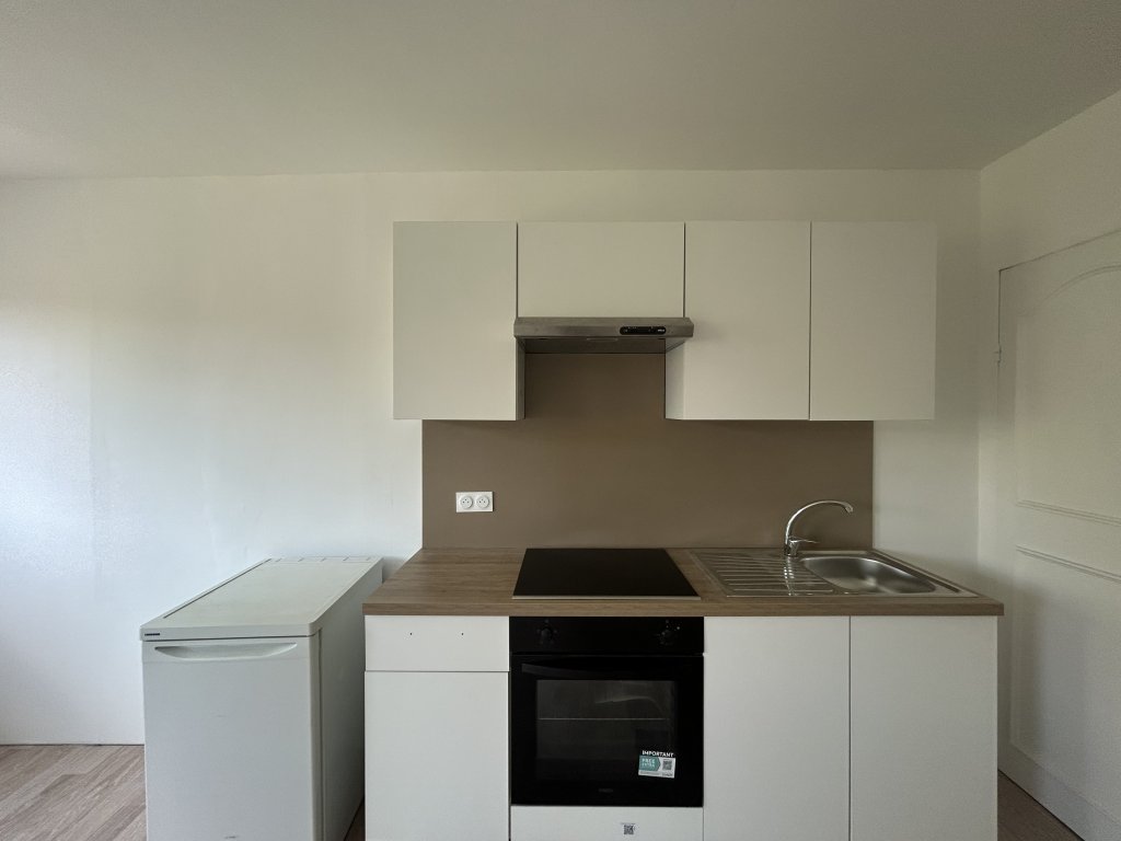 APPARTEMENT T1 A LOUER - MONTBRISON - 34.26 m2 - 526 &euro; charges comprises par mois