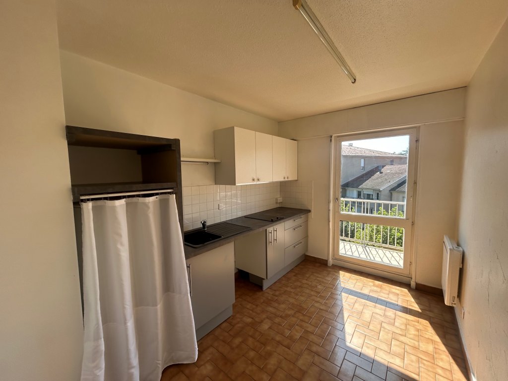 APPARTEMENT T1 A LOUER - MONTBRISON - 32.3 m2 - 436 &euro; charges comprises par mois