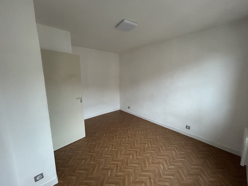 APPARTEMENT T1 A LOUER - MONTBRISON - 21.2 m2 - 313 &euro; charges comprises par mois