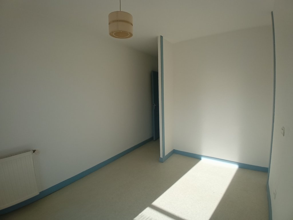 APPARTEMENT T2 A LOUER - BOEN SUR LIGNON - 47.85 m2 - 608 &euro; charges comprises par mois