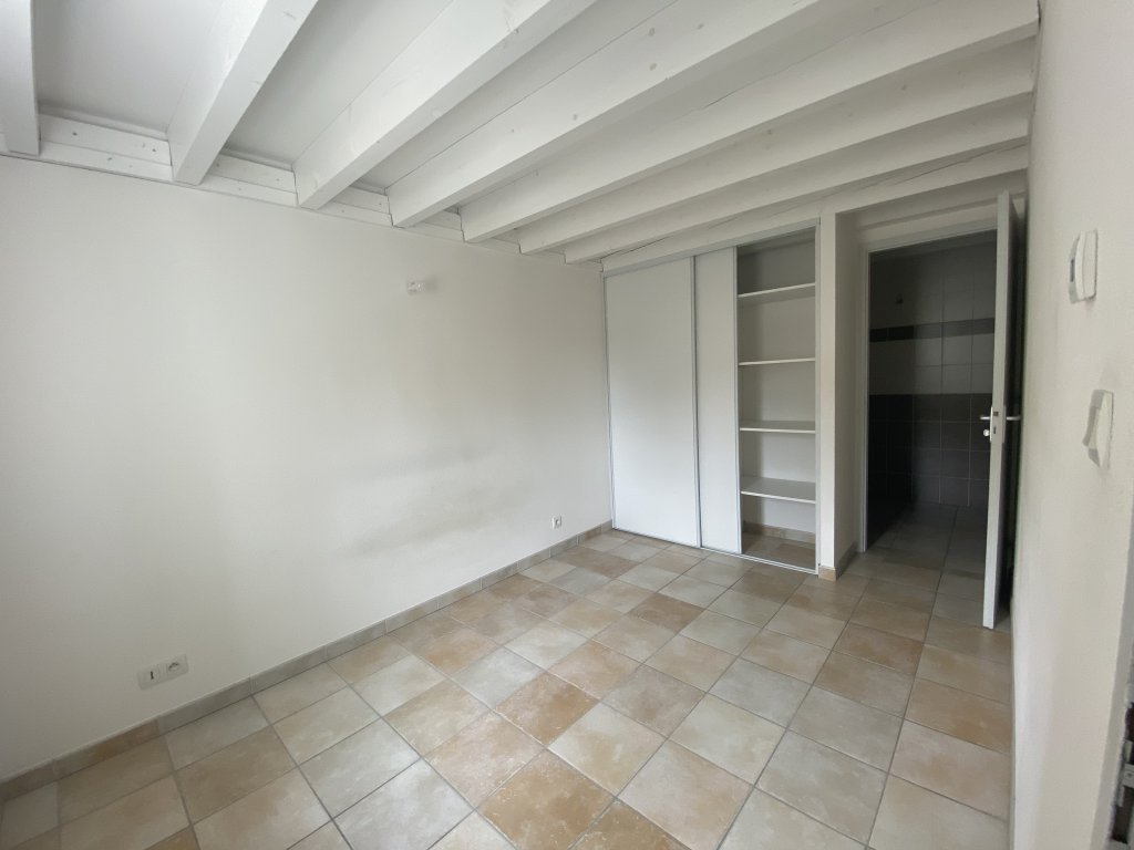 APPARTEMENT T2 A LOUER - BOISSET LES MONTROND - 41.5 m2 - 570 &euro; charges comprises par mois