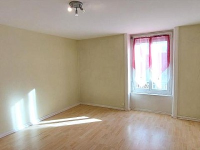 APPARTEMENT T2 A LOUER - CHAZELLES SUR LYON - 41.54 m2 - 349 &euro; charges comprises par mois