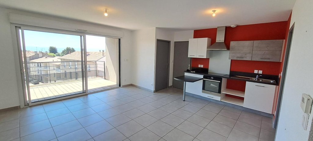 APPARTEMENT T2 A LOUER - CHAZELLES SUR LYON - 51.8 m2 - 660 &euro; charges comprises par mois