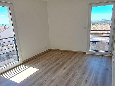 APPARTEMENT T2 A LOUER - CHAZELLES SUR LYON - 51.8 m2 - 660 &euro; charges comprises par mois