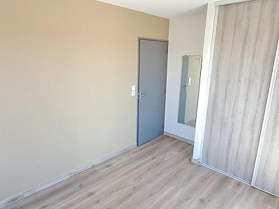 APPARTEMENT T2 A LOUER - CHAZELLES SUR LYON - 51.8 m2 - 660 &euro; charges comprises par mois