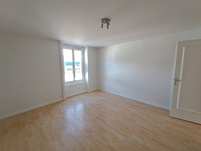 APPARTEMENT T2 A LOUER - CHAZELLES SUR LYON - 41.54 m2 - 360 € charges comprises par mois