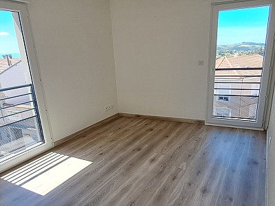 APPARTEMENT T2 A LOUER - CHAZELLES SUR LYON - 51.5 m2 - 660 € charges comprises par mois