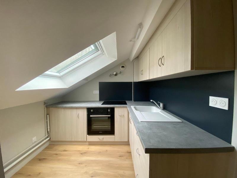 APPARTEMENT T2 A LOUER - FEURS - 33 m2 - 419 &euro; charges comprises par mois