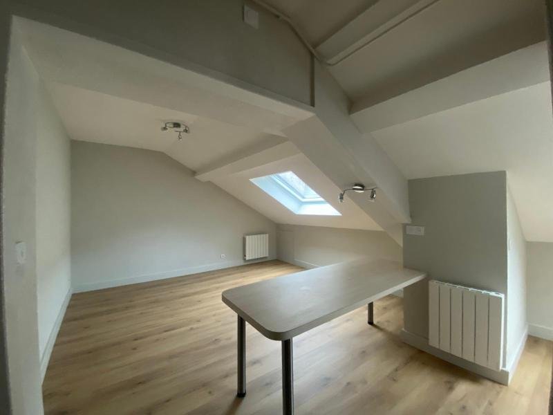 APPARTEMENT T2 A LOUER - FEURS - 33 m2 - 419 &euro; charges comprises par mois