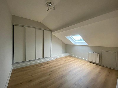 APPARTEMENT T2 A LOUER - FEURS - 33 m2 - 419 € charges comprises par mois