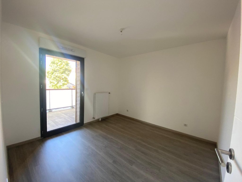 APPARTEMENT T2 A LOUER - FEURS - 46.73 m2 - 600 &euro; charges comprises par mois