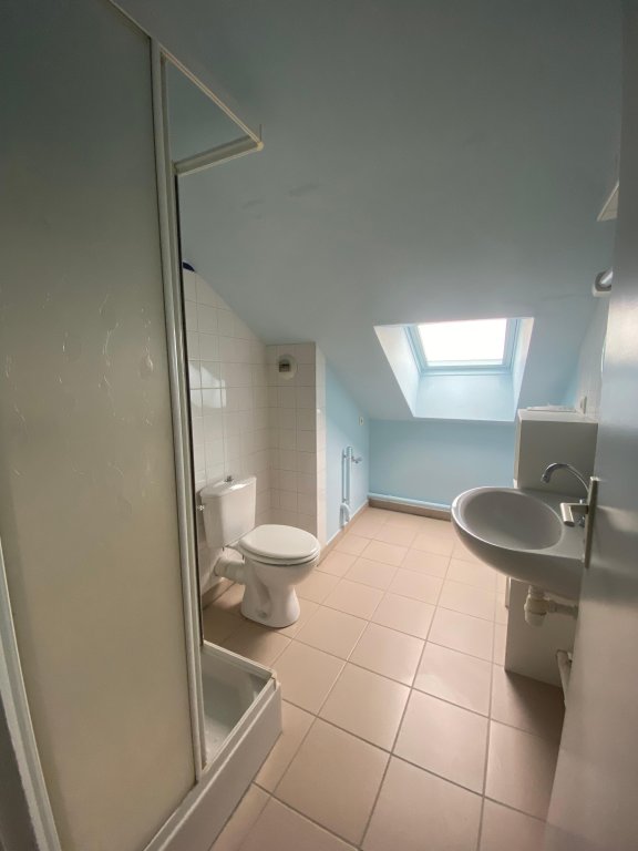 APPARTEMENT T2 A LOUER - FEURS - 36.5 m2 - 437 &euro; charges comprises par mois