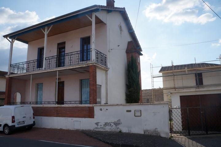 APPARTEMENT T2 A LOUER - FEURS - 54.5 m2 - 470 &euro; charges comprises par mois