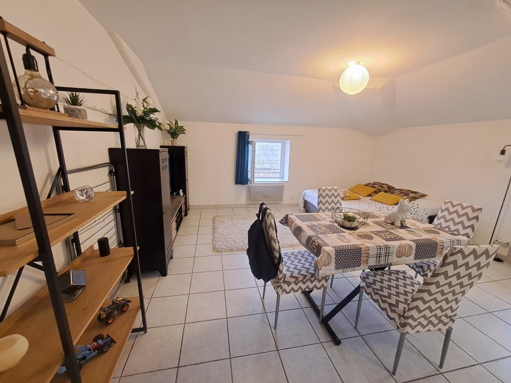 APPARTEMENT T2 A LOUER - GREZIEU LE MARCHE - 48.66 m2 - 395 &euro; charges comprises par mois