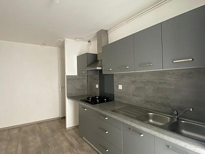 APPARTEMENT T2 A LOUER - MONTBRISON - 58.7 m2 - 490 € charges comprises par mois