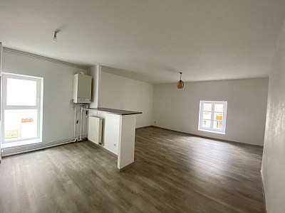 APPARTEMENT T2 A LOUER - MONTBRISON - 58.7 m2 - 490 € charges comprises par mois