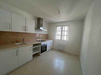APPARTEMENT T2 A LOUER - MONTBRISON - 64.3 m2 - 495 € charges comprises par mois