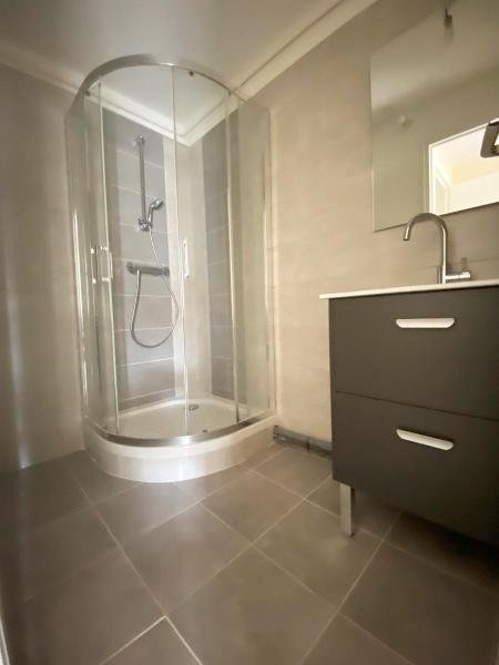 APPARTEMENT T2 A LOUER - MONTBRISON - 51 m2 - 590 &euro; charges comprises par mois