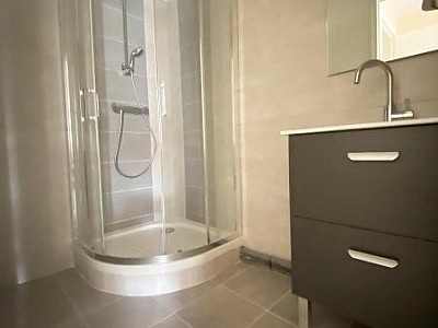 APPARTEMENT T2 A LOUER - MONTBRISON - 51 m2 - 590 € charges comprises par mois
