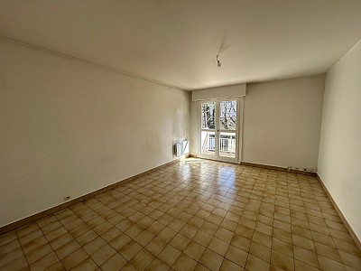 APPARTEMENT T2 A LOUER - MONTBRISON - 47.6 m2 - 520 € charges comprises par mois