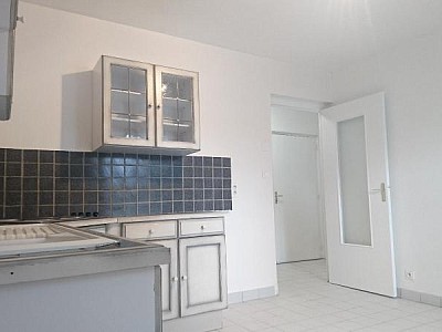 APPARTEMENT T2 A LOUER - MONTBRISON - 34.81 m2 - 397 € charges comprises par mois