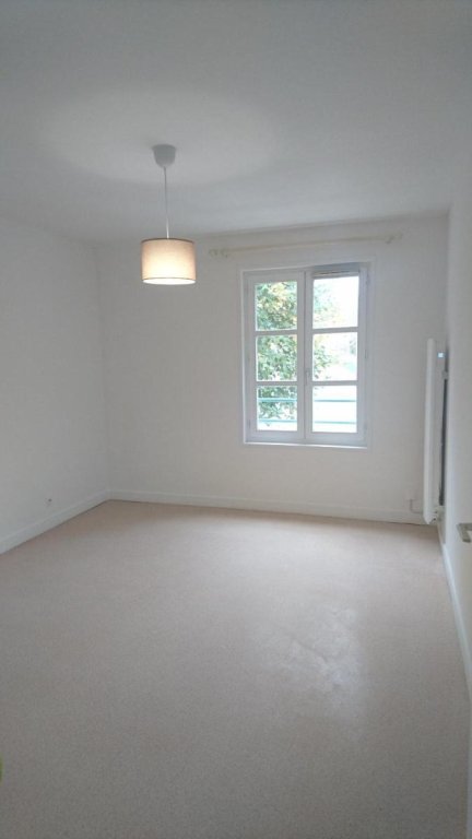 APPARTEMENT T2 A LOUER - MONTBRISON - 34.81 m2 - 397 &euro; charges comprises par mois