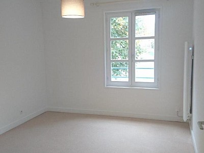APPARTEMENT T2 A LOUER - MONTBRISON - 34.81 m2 - 397 € charges comprises par mois
