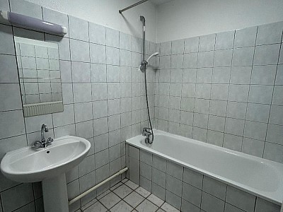 APPARTEMENT T2 A LOUER - MONTBRISON - 53.69 m2 - 480 € charges comprises par mois