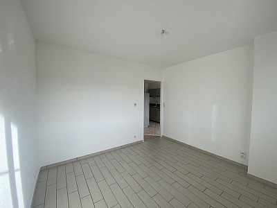 APPARTEMENT T2 A LOUER - MONTBRISON - 41.37 m2 - 615 € charges comprises par mois