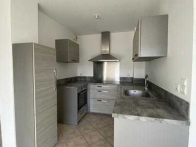 APPARTEMENT T2 A LOUER - MONTBRISON - 41.37 m2 - 615 &euro; charges comprises par mois