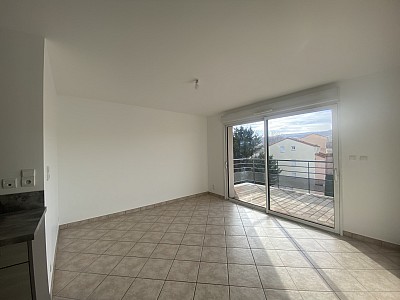 APPARTEMENT T2 A LOUER - MONTBRISON - 41.37 m2 - 615 &euro; charges comprises par mois