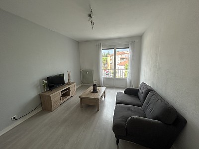 APPARTEMENT T2 A LOUER - MONTBRISON - 51.1 m2 - 615 &euro; charges comprises par mois