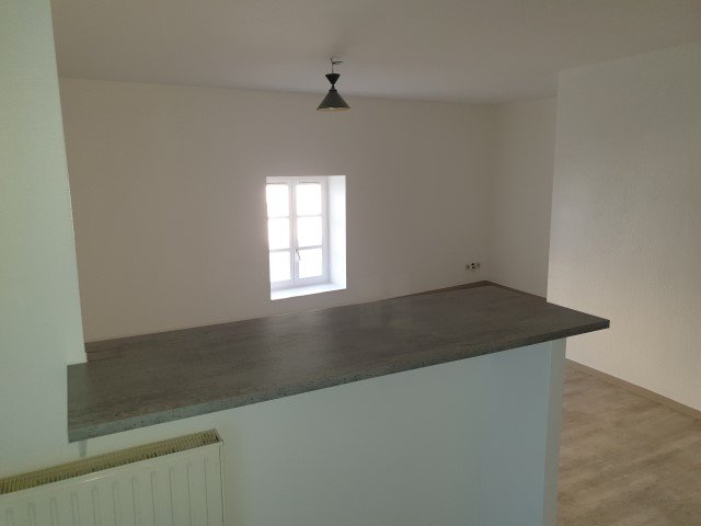 APPARTEMENT T2 A LOUER - MONTBRISON - 58.7 m2 - 489 &euro; charges comprises par mois