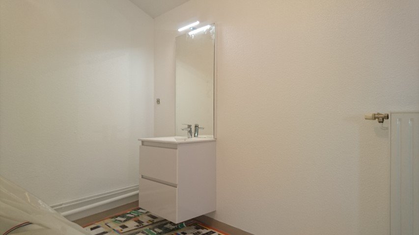 APPARTEMENT T2 A LOUER - MONTBRISON - 58.7 m2 - 489 &euro; charges comprises par mois