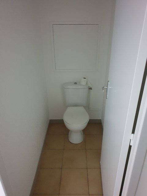 APPARTEMENT T2 A LOUER - MONTBRISON - 58.7 m2 - 489 &euro; charges comprises par mois