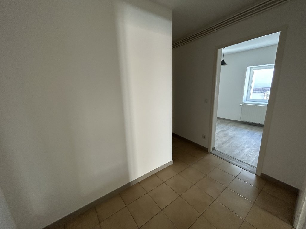 APPARTEMENT T2 A LOUER - MONTBRISON - 58.7 m2 - 489 &euro; charges comprises par mois