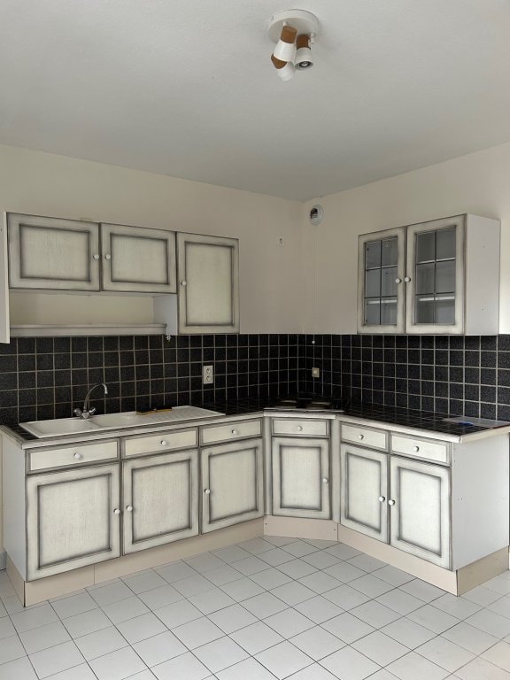 APPARTEMENT T2 A LOUER - MONTBRISON - 34.81 m2 - 397 &euro; charges comprises par mois