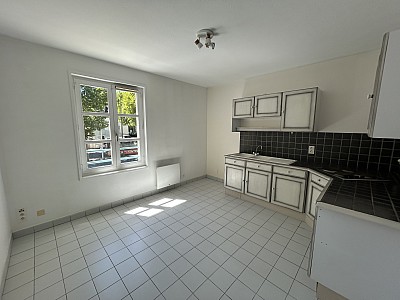 APPARTEMENT T2 A LOUER - MONTBRISON - 34.81 m2 - 397 € charges comprises par mois