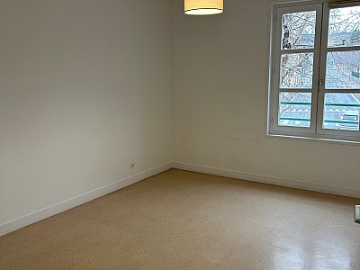 APPARTEMENT T2 A LOUER - MONTBRISON - 34.81 m2 - 397 € charges comprises par mois