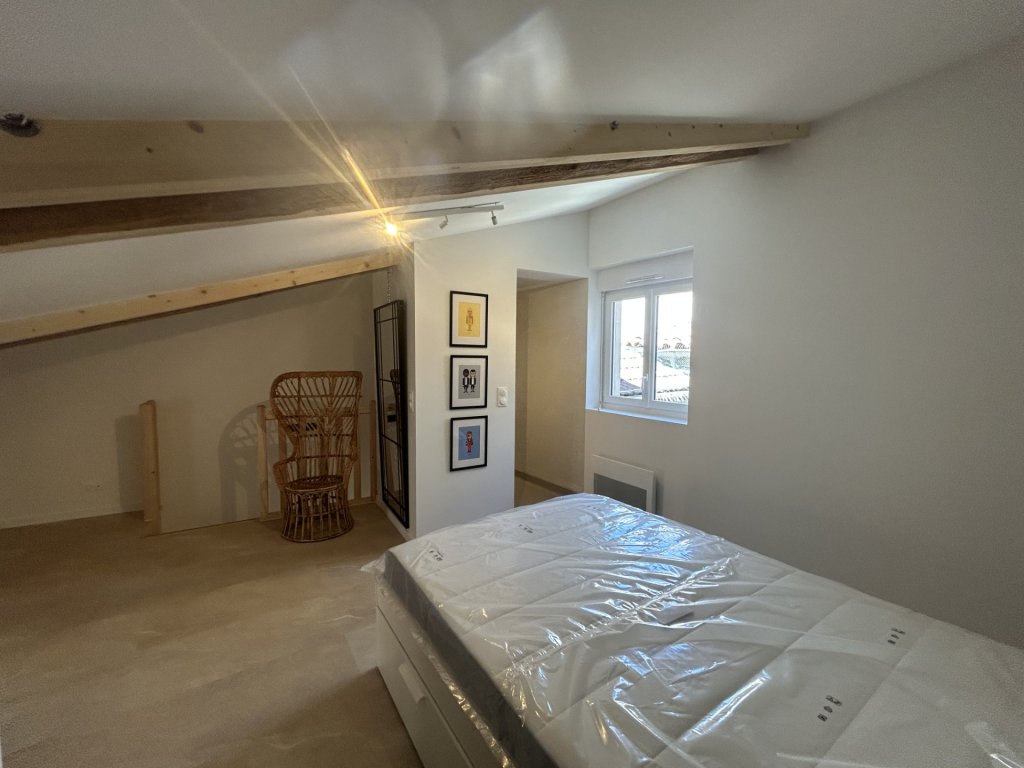APPARTEMENT T2 A LOUER - MONTBRISON - 43.1 m2 - 616 &euro; charges comprises par mois
