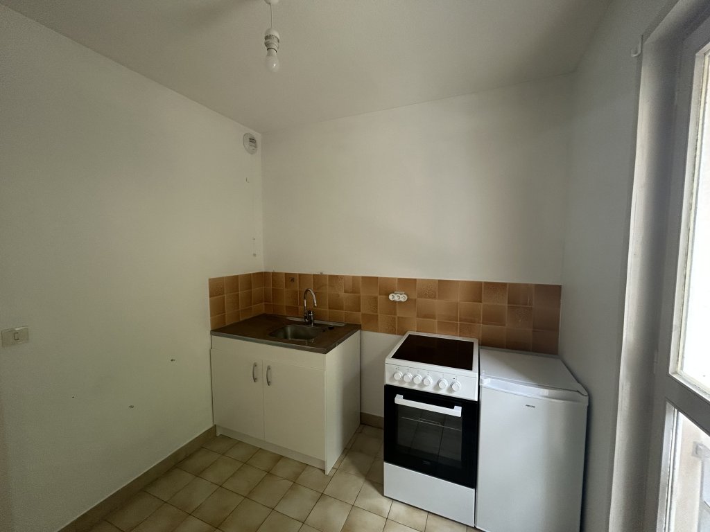 APPARTEMENT T2 A LOUER - MONTBRISON - 47.6 m2 - 520 &euro; charges comprises par mois